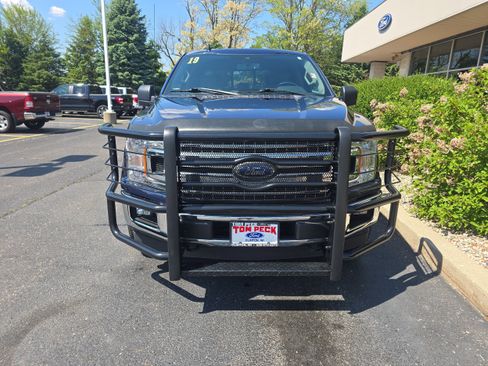 Used 2019 Ford F150 XLT w/ Equipment Group 302A Luxury AWD/4WD image 5