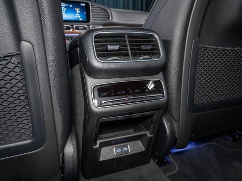 Certified 2025 Mercedes-Benz GLS 450 4MATIC image 29