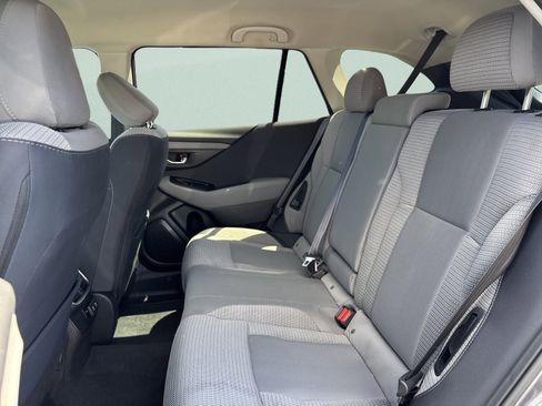 Used 2022 Subaru Outback Premium AWD/4WD image 16