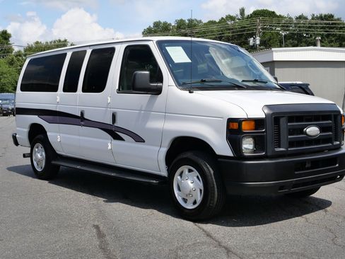 Used 2014 Ford E-350 and Econoline 350 XL w/ Power Windows & Locks Group RWD image 4