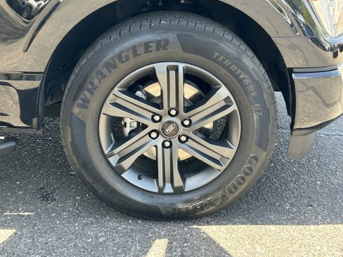 Used 2023 Ford F150 XLT w/ Equipment Group 302A High RWD image 7
