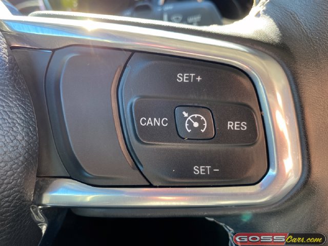Certified 2023 Jeep Wrangler Unlimited Sahara w/ Dual Top Group AWD/4WD image 18