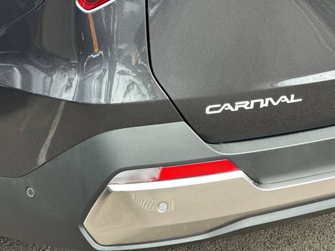 New 2026 Kia Carnival SX FWD image 19