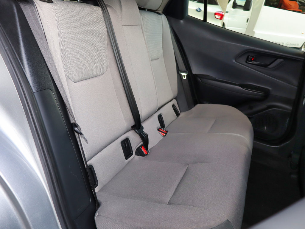 Used 2024 Toyota Prius LE AWD/4WD image 46