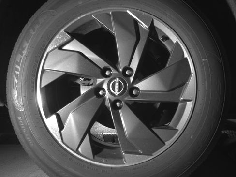 Used 2025 Nissan Rogue SV FWD image 15