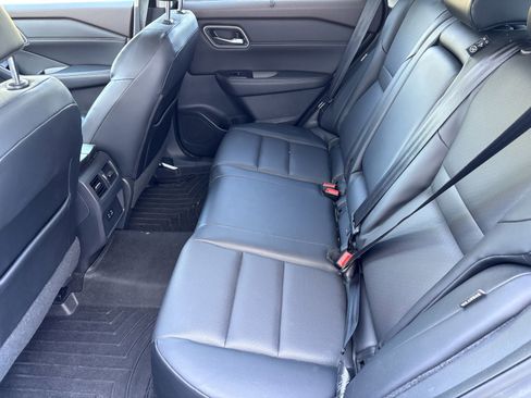 Used 2021 Nissan Rogue SV w/ Premium Package AWD/4WD image 9