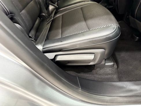 New 2024 Ford Escape SE image 24