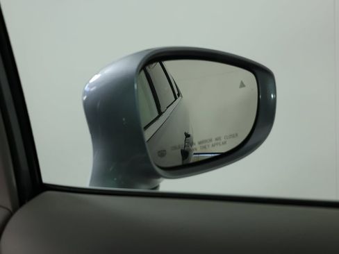 Used 2019 Chrysler Pacifica Limited image 18