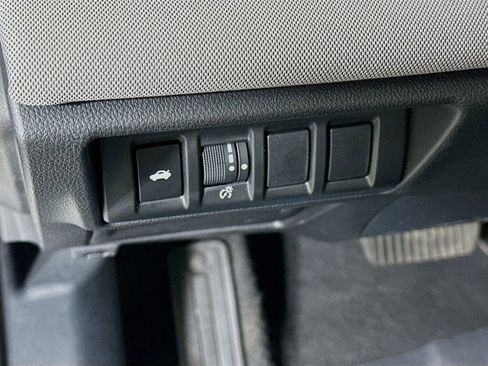 Used 2025 Subaru Legacy Premium AWD/4WD image 15