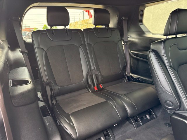 Used 2023 Jeep Grand Cherokee L Laredo AWD/4WD image 12