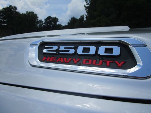 New 2026 RAM 2500 Tradesman w/ Chrome Appearance Group AWD/4WD image 17