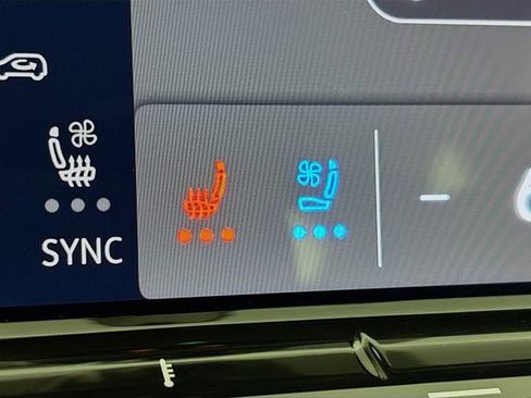 Used 2024 Volkswagen Atlas SE image 20