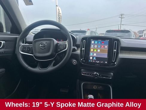 Used 2023 Volvo XC40 B5 Plus w/ Protection Package Premier image 26