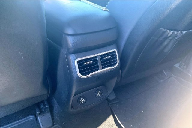 Used 2023 Hyundai Santa Fe SE AWD/4WD image 10