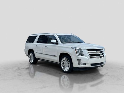 Used 2018 Cadillac Escalade ESV Platinum AWD/4WD image 8