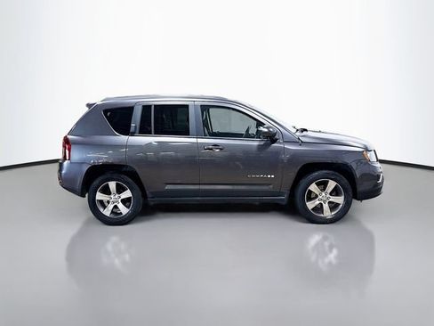 Used 2016 Jeep Compass High Altitude AWD/4WD image 5