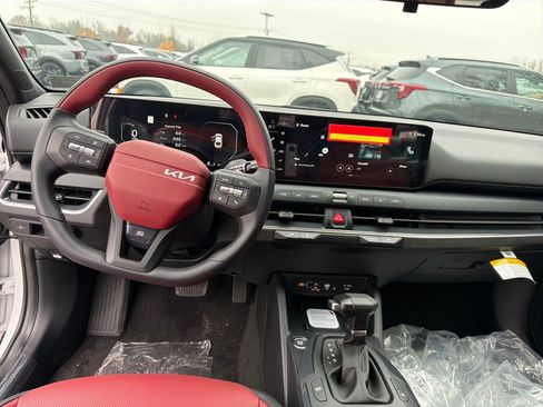 New 2025 Kia K4 GT-Line w/ GT-Line Premium Package image 12