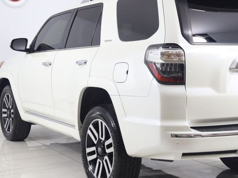 Used 2023 Toyota 4Runner Limited AWD/4WD image 22