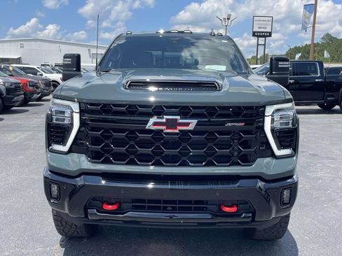 Certified 2026 Chevrolet Silverado 2500 ZR2 w/ LPO, Dark Essentials Package AWD/4WD image 7