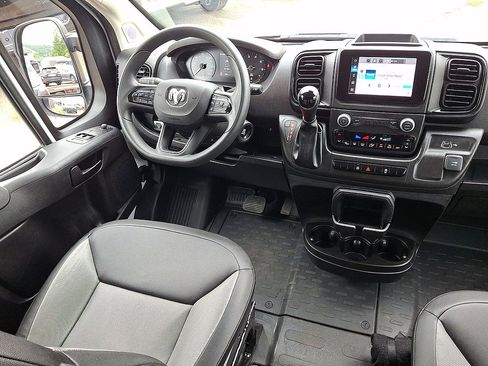 Used 2026 RAM ProMaster 2500 w/ Convenience Group FWD image 15
