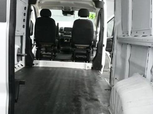 Used 2023 RAM ProMaster 2500 FWD image 11