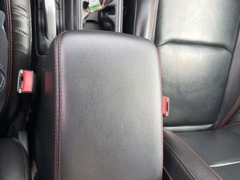 Used 2022 Jeep Gladiator Rubicon w/ LED Lighting Group AWD/4WD image 14