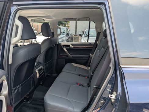 Used 2019 Lexus GX 460 Premium AWD/4WD image 15