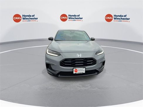 Used 2025 Honda HR-V Sport image 3