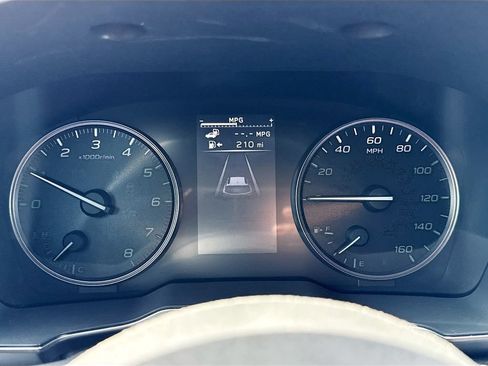 Used 2023 Subaru Outback Touring AWD/4WD image 14