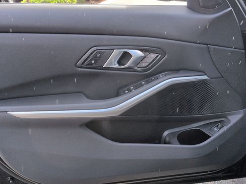 Used 2025 BMW 330i 330i w/ Convenience Package image 14