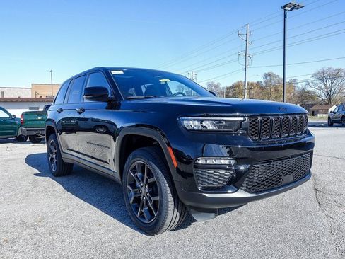 New 2025 Jeep Grand Cherokee Limited image 23
