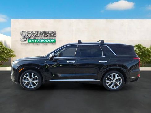 Used 2022 Hyundai Palisade Limited w/ Winter Package FWD image 2