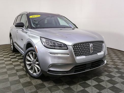 Used 2022 Lincoln Corsair AWD w/ Premium Package image 3