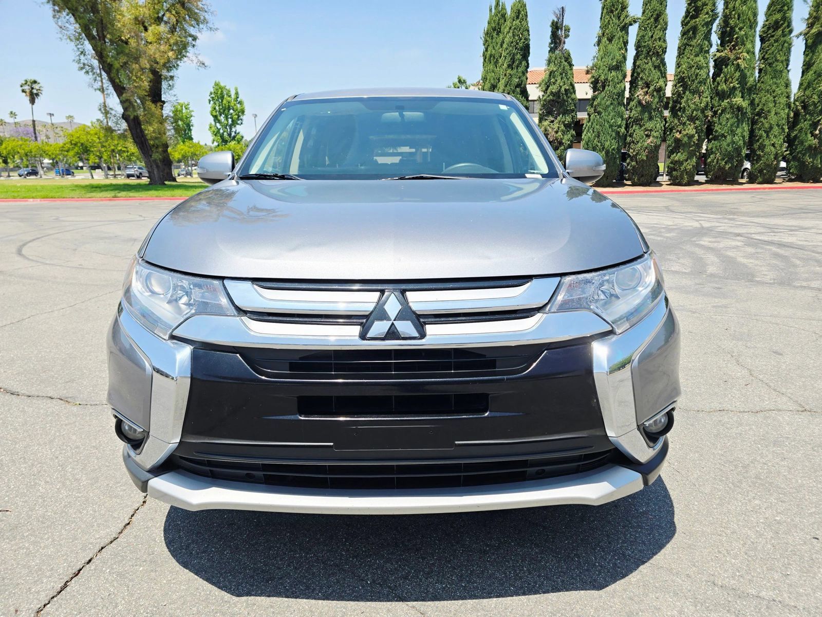 Used 2018 Mitsubishi Outlander SE FWD image 2