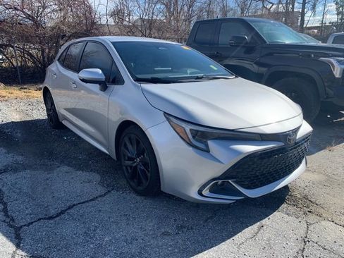 Used 2023 Toyota Corolla XSE image 2