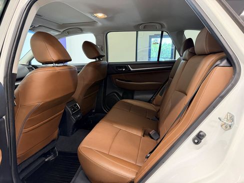 Used 2018 Subaru Outback 2.5i Touring w/ Protection Package #1 AWD/4WD image 22