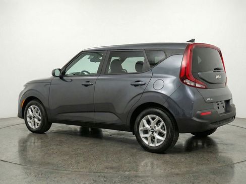Used 2025 Kia Soul LX w/ LX Technology Package image 6
