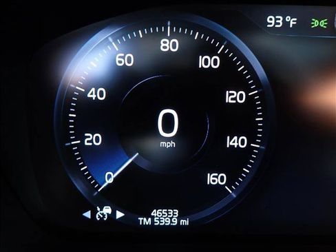 Used 2022 Volvo S60 B5 R-Design w/ Advanced Package FWD image 23