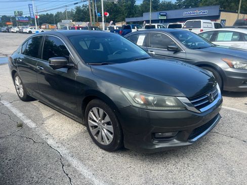 Used 2015 Honda Accord EX image 2