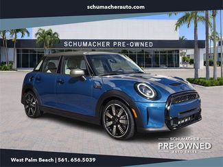 Used 2022 MINI Cooper S video 1