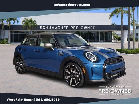 Used 2022 MINI Cooper S image 1