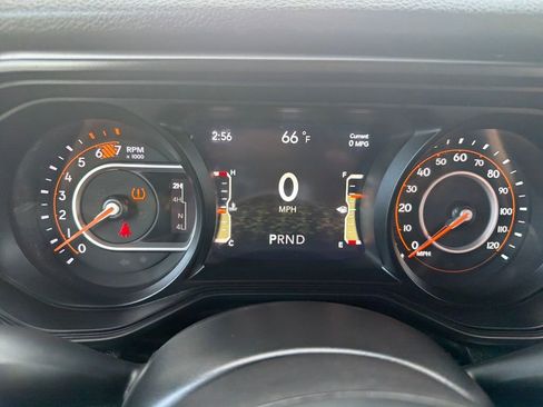 Used 2024 Jeep Wrangler Sport S image 19