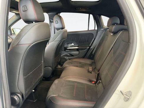 Certified 2022 Mercedes-Benz GLA 250 4MATIC image 12