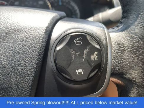Used 2012 Toyota Camry XLE FWD image 28