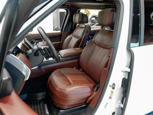Used 2025 Land Rover Range Rover Long Wheelbase Autobiography AWD/4WD image 38