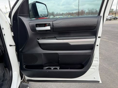 Used 2016 Toyota Tundra Limited w/ TRD Off Road Package image 20