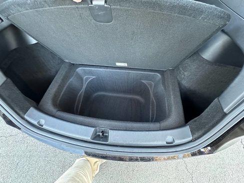 Used 2022 Tesla Model Y Long Range image 31