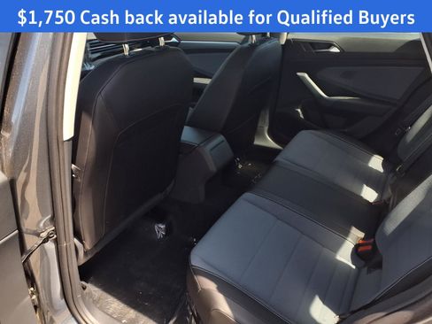 New 2026 Volkswagen Jetta SE FWD image 19