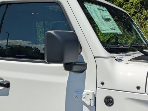 New 2026 Jeep Gladiator Sport image 11