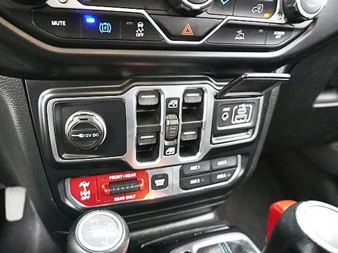 Used 2021 Jeep Wrangler Unlimited Rubicon 4xe image 30